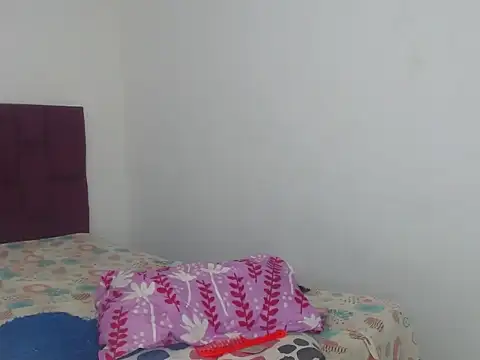 Snapshot of kenia_nihiara chatting on June 2026 10:15:01 PM kenia nihiara online show from June 2026 10:15:01 PM