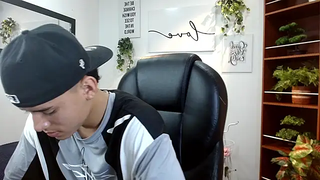 Ryan grayx online show from June 2026 02:28:01 PM