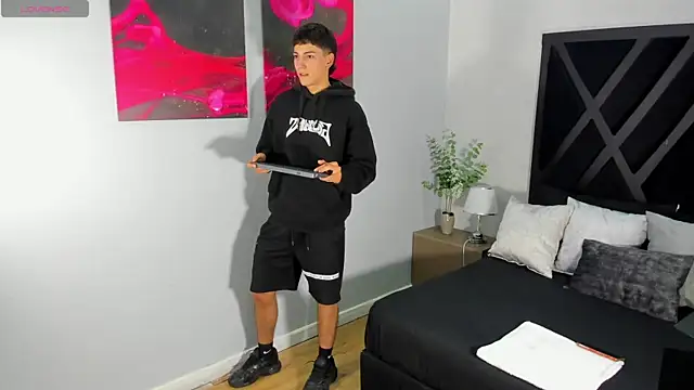 Gian Rossi online show from June 2026 11:27:01 AM