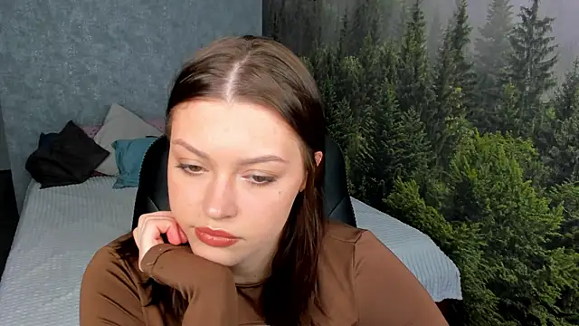 Snapshot of Maya-Mimi chatting on June 2026 01:05:01 AM Maya-Mimi online show from June 2026 01:05:01 AM