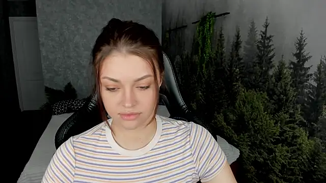 Snapshot of Maya-Mimi chatting on July 2026 01:01:02 AM Maya-Mimi online show from July 2026 01:01:02 AM