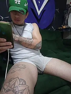 Valentino dominusSexx online show from July 2026 12:44:02 AM