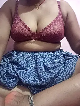 Snapshot of Hot-bhabhi63 chatting on May 2026 05:44:02 PM Hot-bhabhi63 online show from May 2026 05:44:02 PM