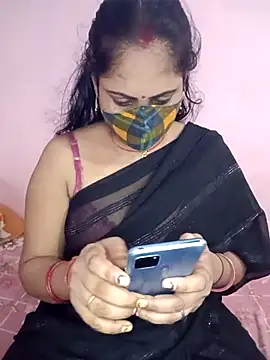 Snapshot of Hot-bhabhi63 chatting on May 2026 04:45:01 PM Hot-bhabhi63 online show from May 2026 04:45:01 PM