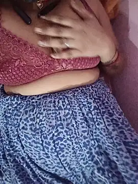 Snapshot of Hot-bhabhi63 chatting on May 2026 05:51:01 PM Hot-bhabhi63 online show from May 2026 05:51:01 PM