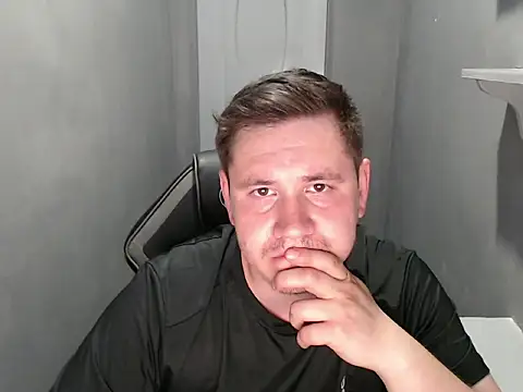 Max Marlyn online show from May 2026 07:14:01 AM