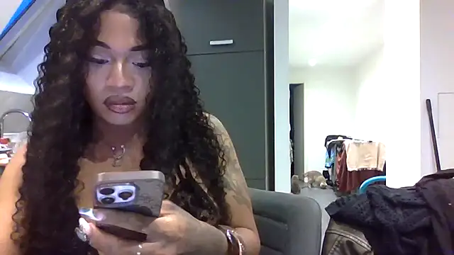 Loren4a online show from July 2026 07:46:01 PM
