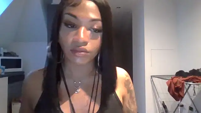 Loren4a online show from June 2026 07:13:02 PM