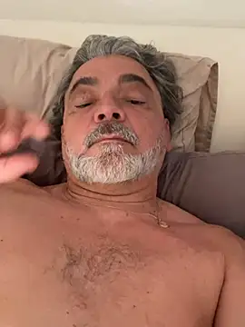 Snapshot of ramoon1965 chatting on July 2026 05:19:01 AM ramoon1965 online show from July 2026 05:19:01 AM