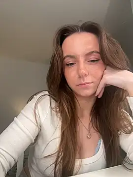Snapshot of Cherry-Bean chatting on May 2026 08:49:01 PM Cherry-Bean online show from May 2026 08:49:01 PM