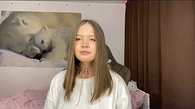 StefiMoon online show from May 2026 03:10:01 PM