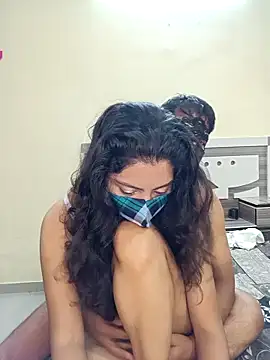 Snapshot of Desii_Couple69 chatting on July 2026 04:19:01 AM Desii Couple69 online show from July 2026 04:19:01 AM