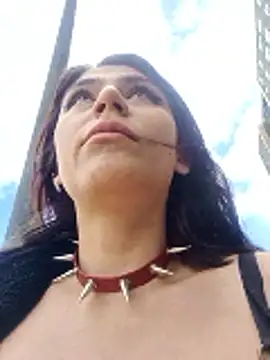 alynnafem online show from June 2026 06:25:01 PM