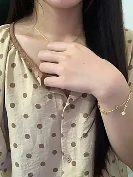 Snapshot of Beella24 chatting on June 2026 02:44:01 PM Beella24 online show from June 2026 02:44:01 PM