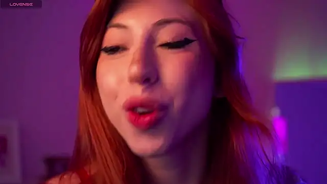 Snapshot of Mia_Daddysgirl_ chatting on June 2026 08:25:01 AM Mia Daddysgirl online show from June 2026 08:25:01 AM
