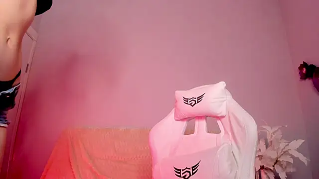 Little Fawn  online show from June 2026 11:20:02 PM