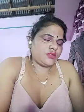Snapshot of Maya_Vabi chatting on June 2026 10:43:02 PM Maya Vabi online show from June 2026 10:43:02 PM