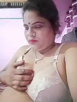 Snapshot of Maya_Vabi chatting on July 2026 02:23:01 PM Maya Vabi online show from July 2026 02:23:01 PM