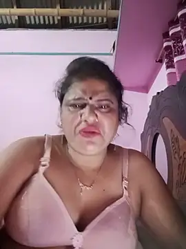 Snapshot of Maya_Vabi chatting on June 2026 02:39:01 PM Maya Vabi online show from June 2026 02:39:01 PM