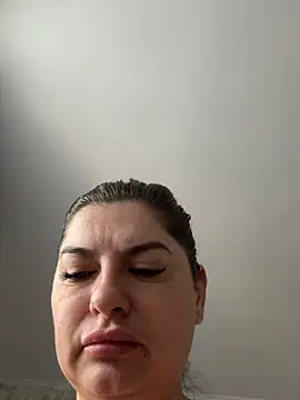 Snapshot of evaxxxcurvyxxx chatting on June 2026 08:03:01 AM evaxxxcurvyxxx online show from June 2026 08:03:01 AM