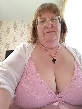 Snapshot of Sweet19-68 chatting on June 2026 04:20:02 AM Sweet19-68 online show from June 2026 04:20:02 AM