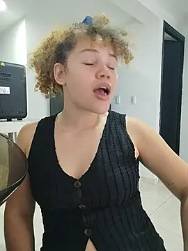 RoouseSiren online show from June 2026 09:01:01 PM