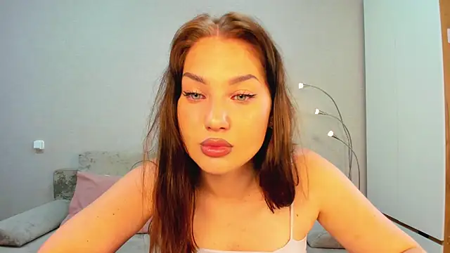 AliciaCollinss online show from May 2026 11:06:01 AM