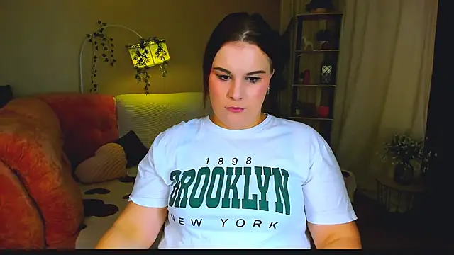 OliviaTwens online show from June 2026 03:07:02 AM