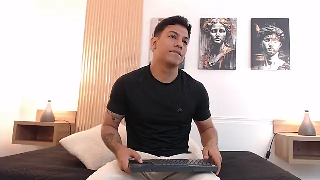 Snapshot of Diego_salvatore chatting on June 2026 03:07:01 PM Diego salvatore online show from June 2026 03:07:01 PM