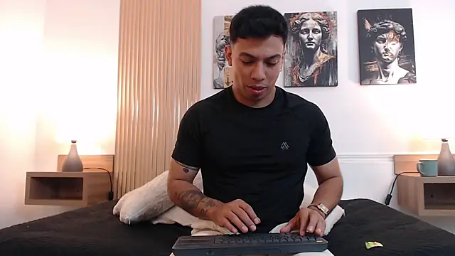 Snapshot of Diego_salvatore chatting on June 2026 05:56:01 PM Diego salvatore online show from June 2026 05:56:01 PM