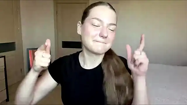 lizzzanatooo online show from July 2026 11:18:02 AM