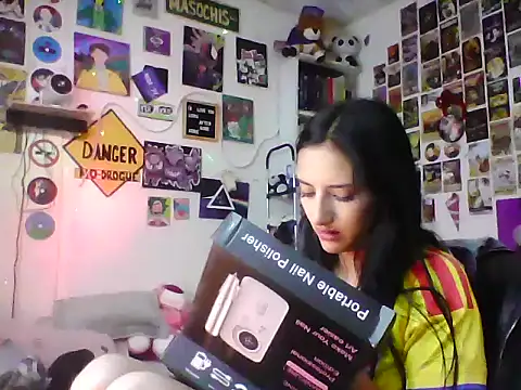 angelgirl2006 online show from June 2026 01:27:02 AM