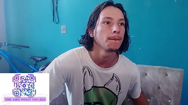 Snapshot of MrKingsaintx chatting on June 2026 12:22:01 PM MrKingsaintx online show from June 2026 12:22:01 PM