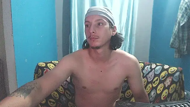Snapshot of MrKingsaintx chatting on July 2026 11:49:01 PM MrKingsaintx online show from July 2026 11:49:01 PM