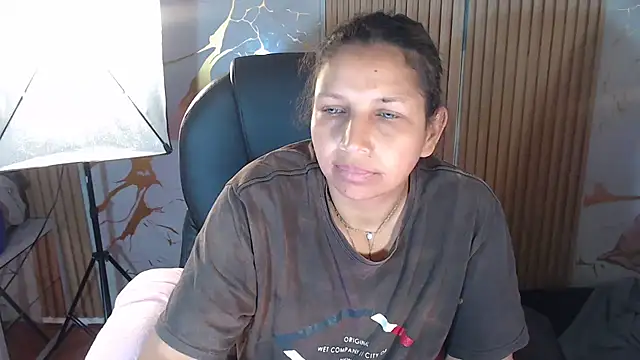 Snapshot of Danna_Sg chatting on July 2026 06:42:01 AM Danna Sg online show from July 2026 06:42:01 AM