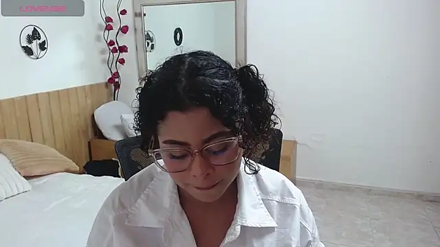 Snapshot of LILI_NORD chatting on May 2026 12:11:01 PM LILI NORD online show from May 2026 12:11:01 PM