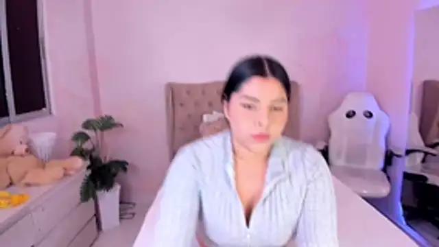 Snapshot of EmilySanchezz chatting on July 2026 12:05:02 PM EmilySanchezz online show from July 2026 12:05:02 PM