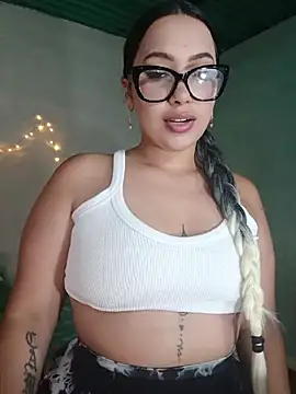 shantall cute online show from July 2026 05:37:01 AM