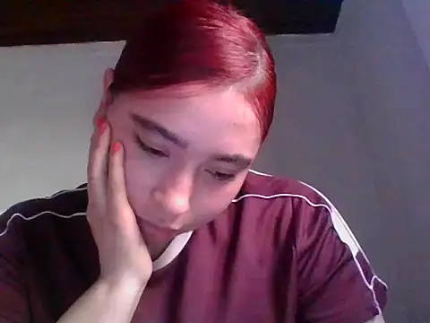 Annisofi000 online show from May 2026 07:08:01 PM