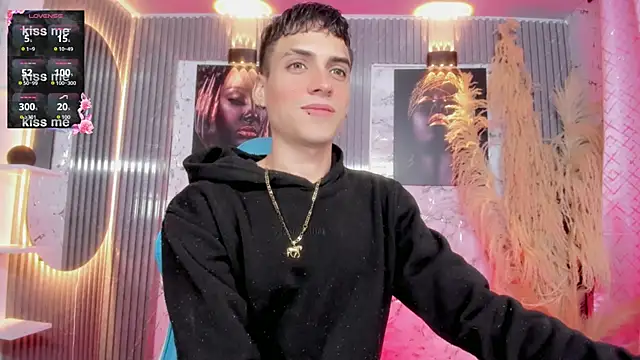 latino boyy  online show from June 2026 09:25:02 AM