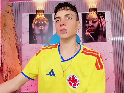 latino boyy  online show from June 2026 03:46:01 AM