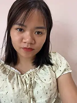 Snapshot of Ari_baby9 chatting on May 2026 11:38:01 PM Ari baby9 online show from May 2026 11:38:01 PM