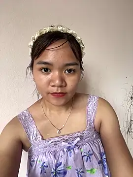 Snapshot of Ari_baby9 chatting on May 2026 06:19:01 AM Ari baby9 online show from May 2026 06:19:01 AM