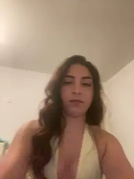 Snapshot of naomiiii55 chatting on May 2026 09:44:01 PM naomiiii55 online show from May 2026 09:44:01 PM