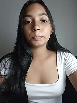 xcleila online show from July 2026 02:46:02 AM
