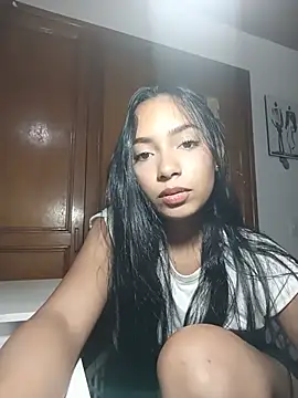xcleila online show from June 2026 03:11:01 AM