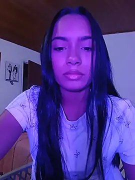 xcleila online show from June 2026 03:01:02 AM