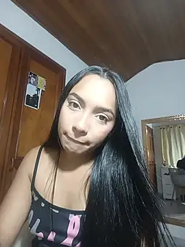 xcleila online show from June 2026 05:40:02 AM
