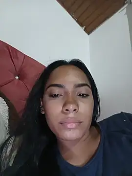 Snapshot of xcleila chatting on June 2026 04:13:02 AM xcleila online show from June 2026 04:13:02 AM