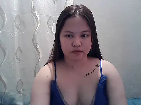 Snapshot of ThePrettySecret chatting on July 2026 04:24:01 PM ThePrettySecret online show from July 2026 04:24:01 PM